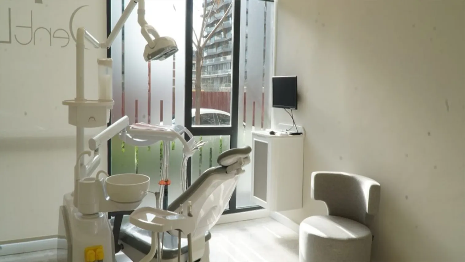  DENTLEON VİP AĞIZ VE DİŞ SAĞLIĞI POLİKLİNİĞİ  | Effect İzmir | Mimarlık ve Mühendislik İzmir